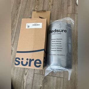 Bedsure Gray Sherpa Blanket - Cozy Twin Throw